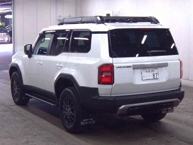 2024 Toyota Land Cruiser Prado