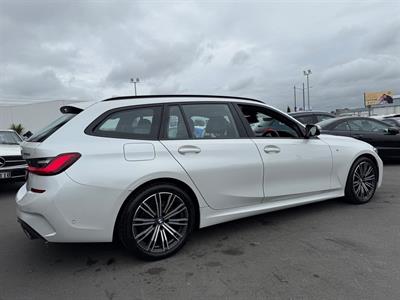 2019 BMW 320d - Thumbnail