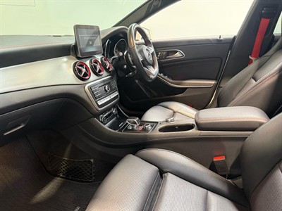 2017 Mercedes-Benz CLA 45 - Thumbnail