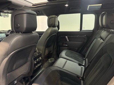 2023 Land Rover Defender - Thumbnail