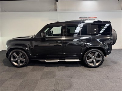 2023 Land Rover Defender - Thumbnail