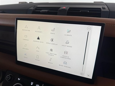 2022 Land Rover Defender - Thumbnail