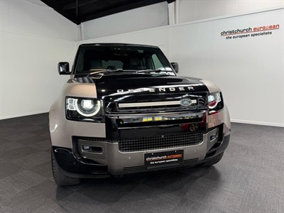2022 Land Rover Defender - Thumbnail
