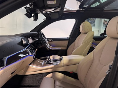 2022 BMW X5 - Thumbnail