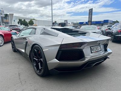 2012 Lamborghini Aventador - Thumbnail
