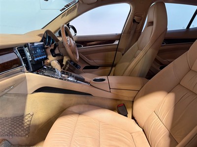 2010 Porsche Panamera - Thumbnail